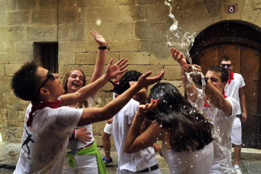 Fotos de las fiestas de Olite el día del cohete, 13 de septiembre de 2018