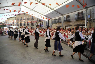 Olite entra en el ecuador de sus fiestas celebrando el Día de la Merindad