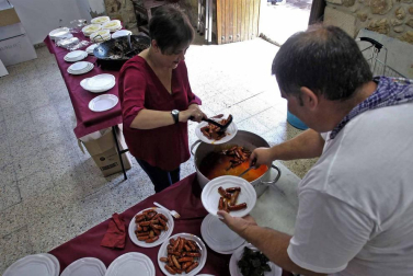 Alsasua celebró el día grande de sus fiestas con una misa, almuerzo y bailes al son del txistu