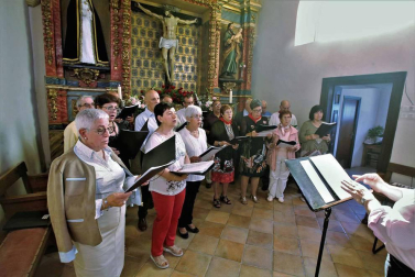 Alsasua celebró el día grande de sus fiestas con una misa, almuerzo y bailes al son del txistu