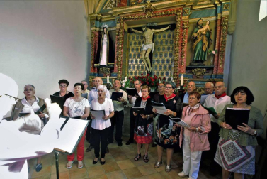 Alsasua celebró el día grande de sus fiestas con una misa, almuerzo y bailes al son del txistu
