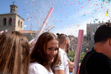 La Asociación Munduko Argia protagonizó el chupinazo de Huarte