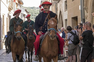 El centro urbano y el parque de Los Llanos fueron los escenarios de una puesta en escena con 200 figurantes