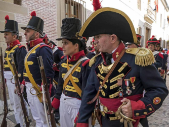 El centro urbano y el parque de Los Llanos fueron los escenarios de una puesta en escena con 200 figurantes