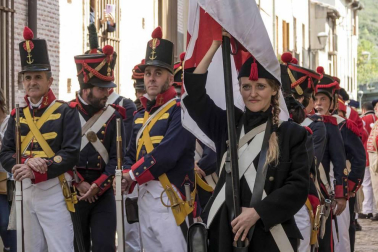 El centro urbano y el parque de Los Llanos fueron los escenarios de una puesta en escena con 200 figurantes