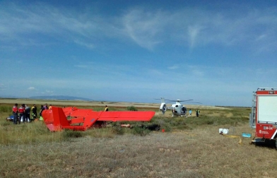 Una persona ha resultado herida, con pronóstico grave, al caer a tierra la avioneta ligera que pilotaba cuando se aproximaba al aeródromo de Agua Salada, en Tudela.