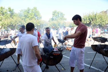 Público de todas las edades llenó El Ferial en el día grande de las fiestas de Huarte