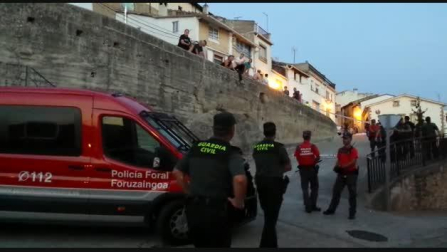 Cordón policial tras la reyerta mortal en Cáseda