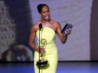'Juego de Tronos' extendió su imperio televisivo en los Emmy, en los que se llevó el premio a la mejor serie dramática, mientras que 'The Marvelous Mrs. Maisel' arrasó con su primera temporada en los apartados de comedia de los galardones más importantes de la pequeña pantalla.