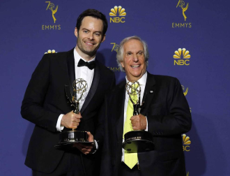 'Juego de Tronos' extendió su imperio televisivo en los Emmy, en los que se llevó el premio a la mejor serie dramática, mientras que 'The Marvelous Mrs. Maisel' arrasó con su primera temporada en los apartados de comedia de los galardones más importantes de la pequeña pantalla.
