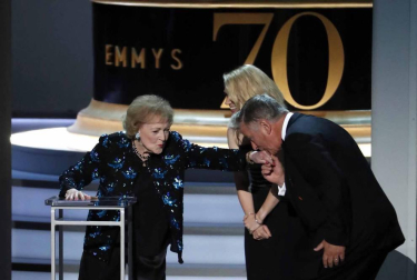'Juego de Tronos' extendió su imperio televisivo en los Emmy, en los que se llevó el premio a la mejor serie dramática, mientras que 'The Marvelous Mrs. Maisel' arrasó con su primera temporada en los apartados de comedia de los galardones más importantes de la pequeña pantalla.