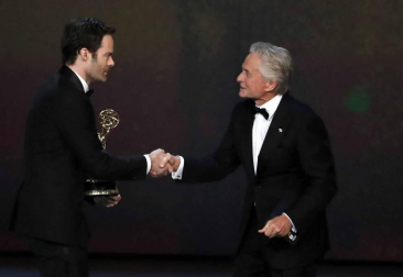 'Juego de Tronos' extendió su imperio televisivo en los Emmy, en los que se llevó el premio a la mejor serie dramática, mientras que 'The Marvelous Mrs. Maisel' arrasó con su primera temporada en los apartados de comedia de los galardones más importantes de la pequeña pantalla.