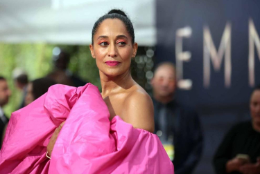 'Juego de Tronos' extendió su imperio televisivo en los Emmy, en los que se llevó el premio a la mejor serie dramática, mientras que 'The Marvelous Mrs. Maisel' arrasó con su primera temporada en los apartados de comedia de los galardones más importantes de la pequeña pantalla.