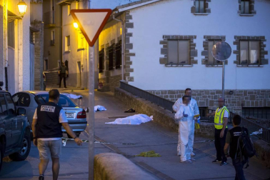 La disputa entre dos familias fue el origen de un tiroteo en la localidad navarra que se saldó con un varón y sus dos hijos muertos por disparos de escopeta.