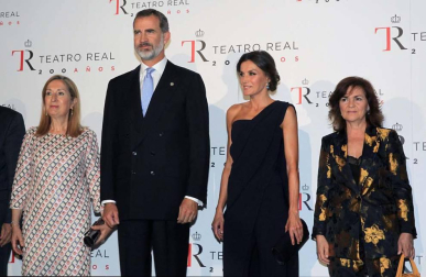 Los Reyes acuden al inicio de temporada del Teatro Real