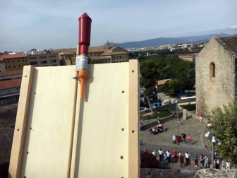 Los más pequeños han sido los encargados de lanzar los cohetes que han dado inicio a las fiestas de San Fermín Txikito 2018.