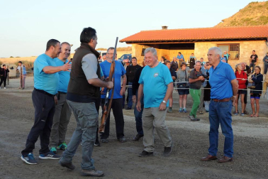 Carcastillo celebró del 14 al 16 de septiembre la VI Fiesta de los Usos Tradicionales de la Trashumancia en Bardenas. El día grande fue el domingo, cuando tuvo lugar la entrada de los rebaños a las Bardenas procedentes de los valles de Roncal y Salazar. La cita, contó con otros atractivos, como degustación de migas o mercado.