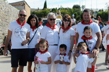 Del 8 al 16 de septiembre los fiteranos celebraron sus fiestas en honor a la Virgen de la Barda. El sábado, penúltima parada de la programación festiva, se organizó el Día de la gigantada. En este evento participaron las comparsas de gigantes de Botarell, Cintruénigo, Corella y Fitero, acompañadas por los gaiteros de Tudela y las charangas Stropizio y Riau riau'. El pasacalles se celebró a lo largo de la calle Mayor.