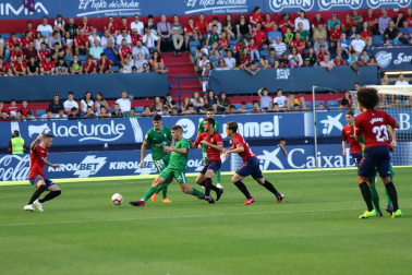 Imágenes del partido disputado en El Sadar entre el Osasuna (1) y el Sporting (0) el 22 de septiembre de 2018.