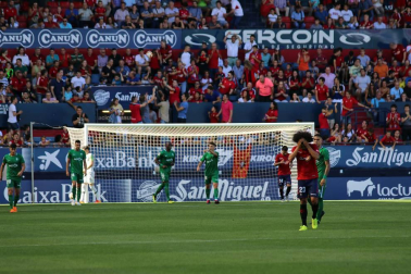 Imágenes del partido disputado en El Sadar entre el Osasuna (1) y el Sporting (0) el 22 de septiembre de 2018.