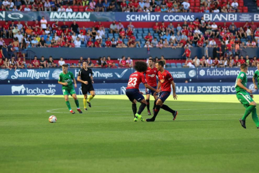 Imágenes del partido disputado en El Sadar entre el Osasuna (1) y el Sporting (0) el 22 de septiembre de 2018.