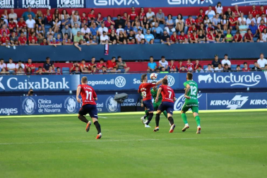 Imágenes del partido disputado en El Sadar entre el Osasuna (1) y el Sporting (0) el 22 de septiembre de 2018.