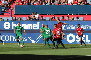 Imágenes del partido disputado en El Sadar entre el Osasuna (1) y el Sporting (0) el 22 de septiembre de 2018.