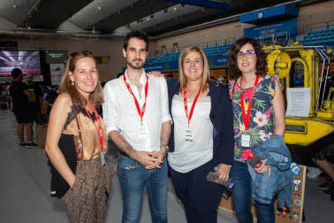 La Universidad Pública de Navarra y la Asociación Navarra para la Divulgación de la Tecnología (ANDITEC) pusieron en marcha una nueva edición de Navarra LAN Party, un punto de encuentro para todos los apasionados por la tecnología. El pabellón de la Upna fue el lugar elegido para el desarrollo del programa, que incluyó charlas, talleres, juegos de mesa y rol, demostraciones y otras muchas actividades durante las 72 horas ininterrumpidas que duró el evento.