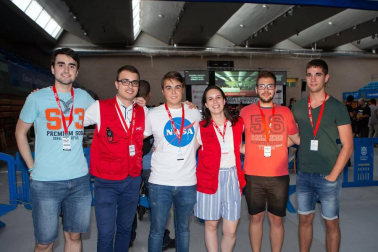 La Universidad Pública de Navarra y la Asociación Navarra para la Divulgación de la Tecnología (ANDITEC) pusieron en marcha una nueva edición de Navarra LAN Party, un punto de encuentro para todos los apasionados por la tecnología. El pabellón de la Upna fue el lugar elegido para el desarrollo del programa, que incluyó charlas, talleres, juegos de mesa y rol, demostraciones y otras muchas actividades durante las 72 horas ininterrumpidas que duró el evento.