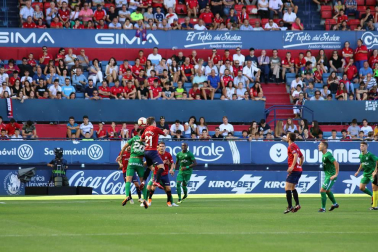 Imágenes del partido disputado en El Sadar entre el Osasuna (1) y el Sporting (0) el 22 de septiembre de 2018.