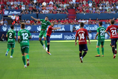 Imágenes del partido disputado en El Sadar entre el Osasuna (1) y el Sporting (0) el 22 de septiembre de 2018.
