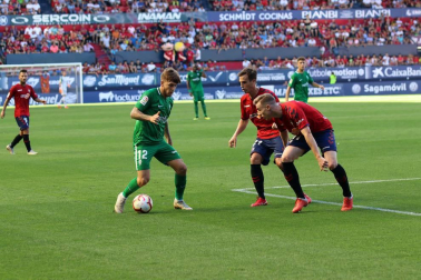 Imágenes del partido disputado en El Sadar entre el Osasuna (1) y el Sporting (0) el 22 de septiembre de 2018.