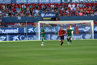 Imágenes del partido disputado en El Sadar entre el Osasuna (1) y el Sporting (0) el 22 de septiembre de 2018.