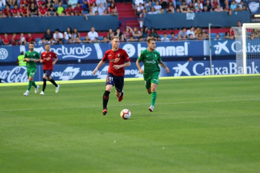 Imágenes del partido disputado en El Sadar entre el Osasuna (1) y el Sporting (0) el 22 de septiembre de 2018.