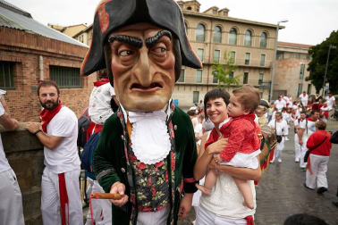 Fotos de los gigantes y cabezudos de Pamplona, 13 de julio de San Fermín 2018