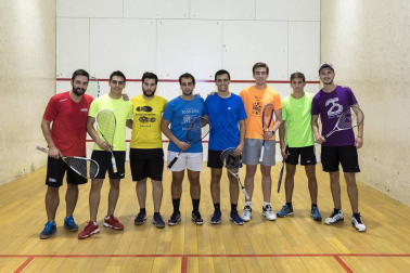 El Día del Deporte de la Universidad de Navarra celebró el sábado 22 de septiembre su 25 aniversario. Un evento dirigido a jóvenes estudiantes y familias y que tuvo como escenario principal las instalaciones deportivas universitarias, con 11 segmentos diferentes de actividad y más de 60 posibilidades diferentes a lo largo de todo el día.