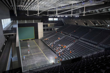 El proyecto del Navarra Arena se puso en marcha en 2009, dentro del Plan Navarra 2012. Su puesta en marcha no se ha producido hasta 3288 días después. Mucho más tarde de lo ideado.