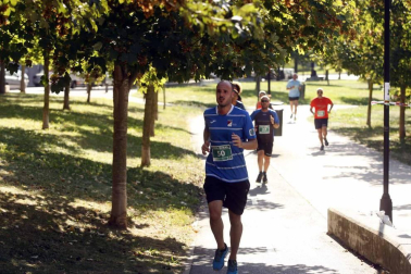 Imágenes de la carrera celebrada este sábado en el barrio pamplonés.