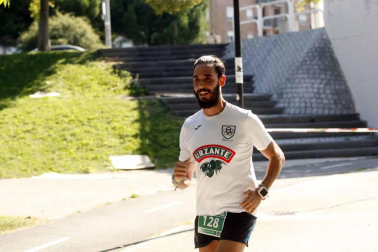 Imágenes de la carrera celebrada este sábado en el barrio pamplonés.