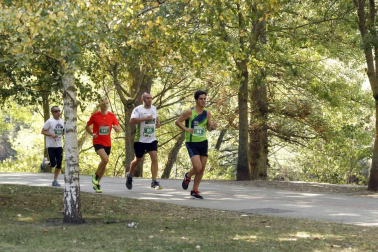 Imágenes de la carrera celebrada este sábado en el barrio pamplonés.