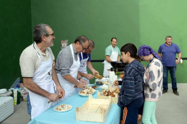 Imágenes de la celebración del Día de la Cofradía del hongo en Elgorriaga, este domingo, 30 de septiembre