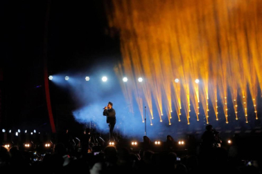 Decenas de estrellas del espectáculo, desde las cantantes Janelle Monáe y Janet Jackson hasta los actores Hugh Jackman o Robert de Niro, instaron al joven público del macroconcierto Global Citizen, en Nueva York, a contribuir mediante su activismo a un mundo más justo y sostenible.