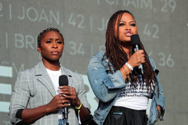 Decenas de estrellas del espectáculo, desde las cantantes Janelle Monáe y Janet Jackson hasta los actores Hugh Jackman o Robert de Niro, instaron al joven público del macroconcierto Global Citizen, en Nueva York, a contribuir mediante su activismo a un mundo más justo y sostenible.