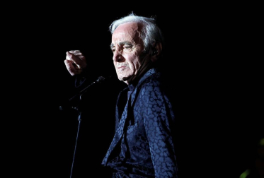 El intérprete, de origen armenio, era uno de los artistas más queridos en su país y vendió 100 millones de discos a lo largo de su carrera
