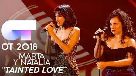 Natalia y Marta cantan 'Tainted Love' en la Gala 2 de OT