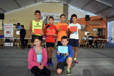 El 29 de septiembre se celebró la VII carrera solidaria 'Atarrabia contra el Hambre', que congregó a más de mil personas entre corredores y público en general y que alcanzó una recaudación cercana a los 9.000 euros. A ello se sumó la recogida de una tonelada de alimentos para el Banco de alimentos de Cáritas de Villava–Atarrabia. Además de los premios a los tres primeros clasificados de cada categoría, la asociación Alboan de los Jesuitas fue galardonada en reconocimiento a su cooperación internacional en favor de los países más desfavorecidos.