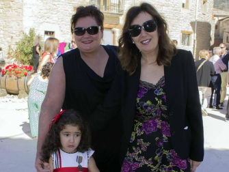 Lerga acogió la VIII fiesta de la Vendimia organizada por el consorcio turístico Tierras de Javier y en el que se pudieron degustar los excelentes caldos de la Baja Montaña de Navarra. La jornada comenzó con un kantuz que dio paso al acto de pisado de la uva y cata del primer mosto. Tras él, comenzó la esperada degustación, que estuvo animada por el grupo Puro Relajo. Los más pequeños, además, pudieron disfrutar de divertidos talleres.