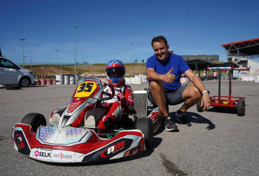Fotos del piloto de karting Javier Lara en Los Arcos, junto a su padre, José Manuel.