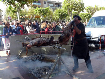La localidad ribera celebró este domingo la XII edición de un acto que premió a Felisa Goñi Ezcurra, responsable del hotel Venta de Ulzama