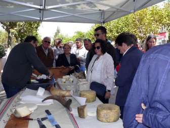 La localidad ribera celebró este domingo la XII edición de un acto que premió a Felisa Goñi Ezcurra, responsable del hotel Venta de Ulzama